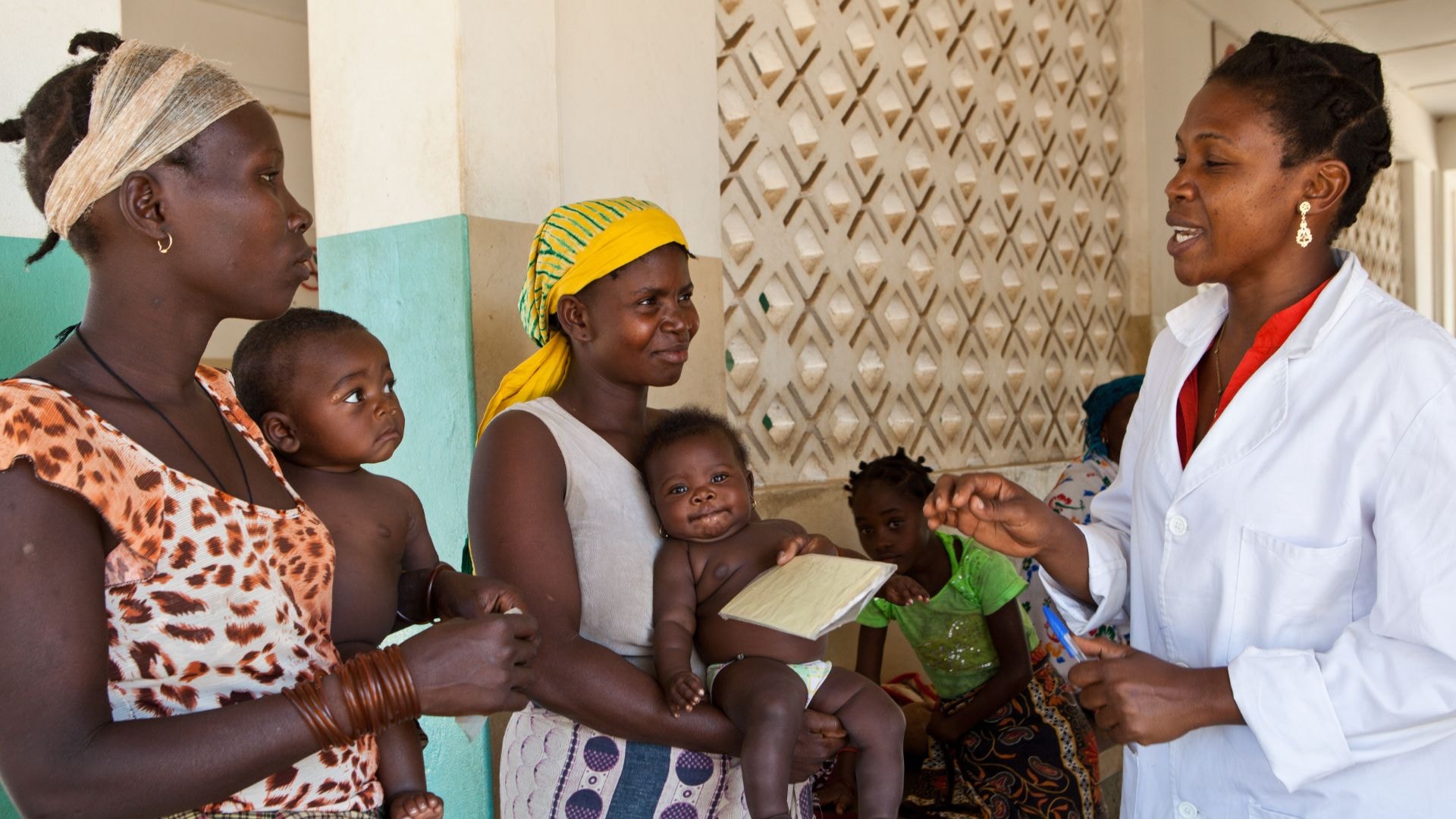 Primary health care, such as these maternal, newborn and child health services in Cabo Delgado, Mozambique, is key to equity.